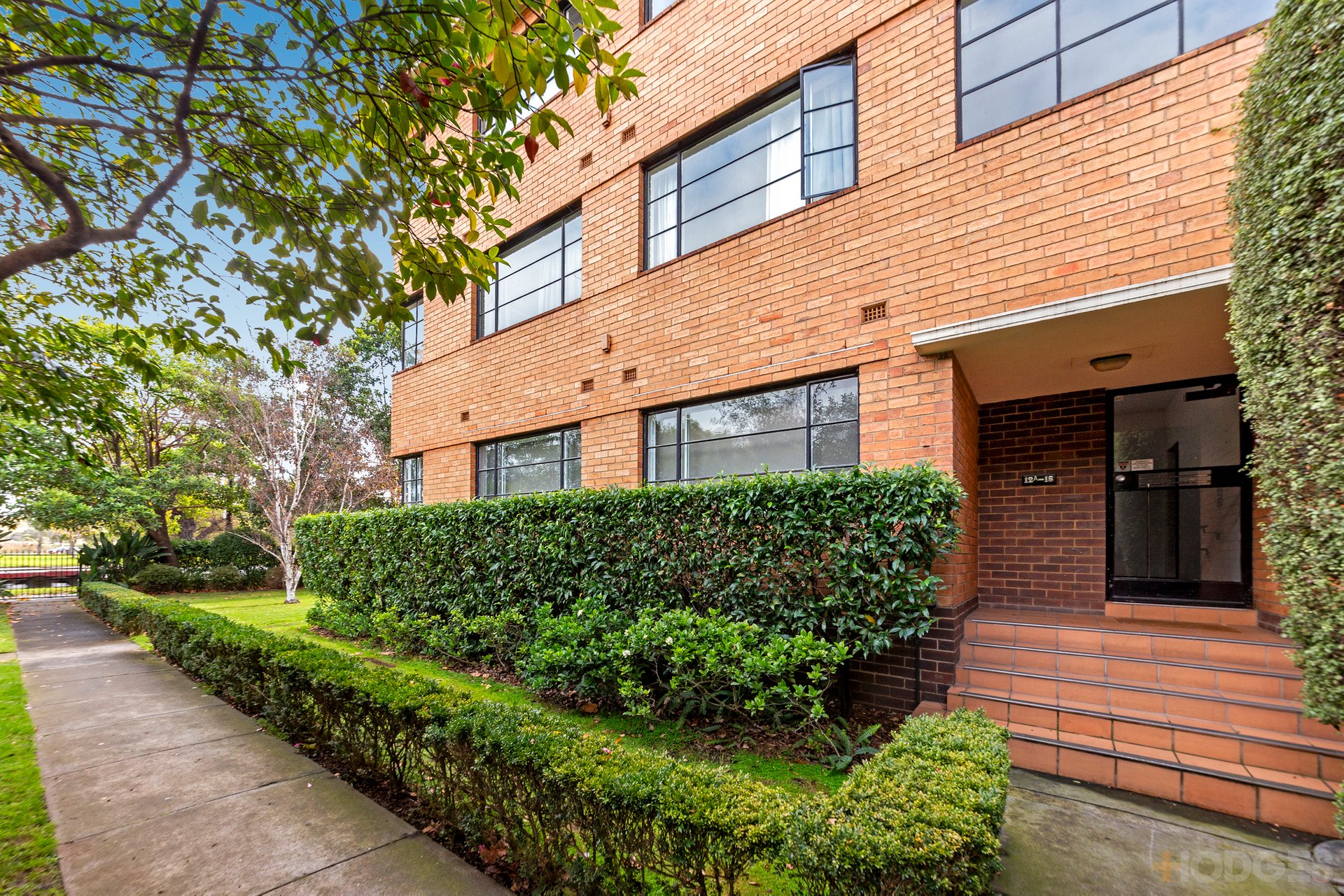 14 / 59 Queens Road Melbourne