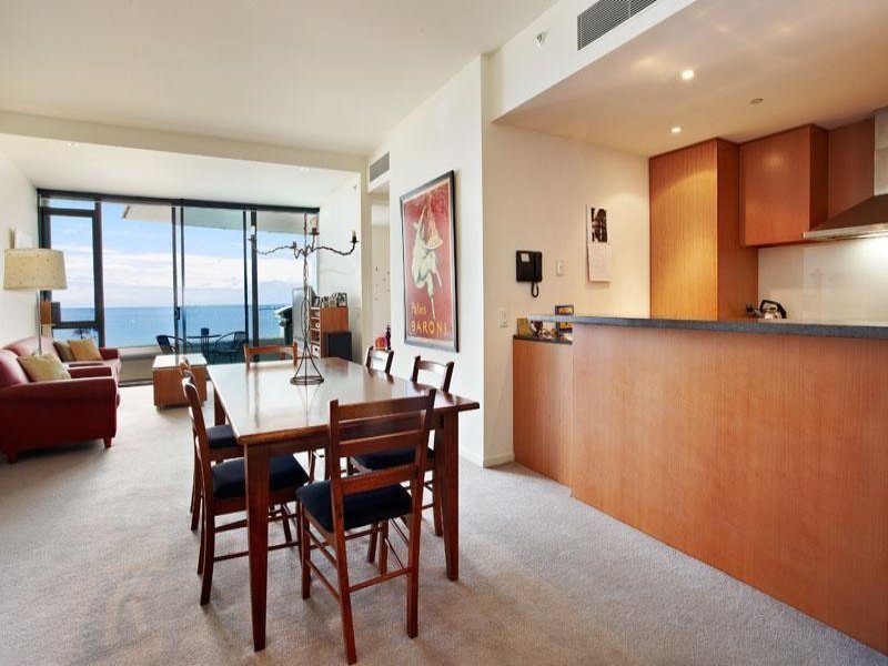 145/95 Rouse Street, Port Melbourne image 4