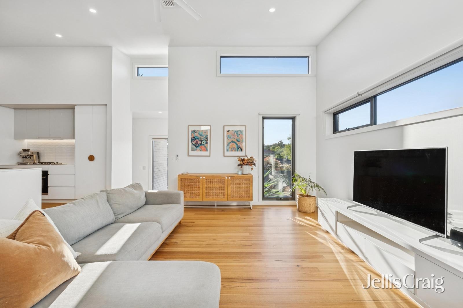 145A Landscape Drive, Mooroolbark image 2