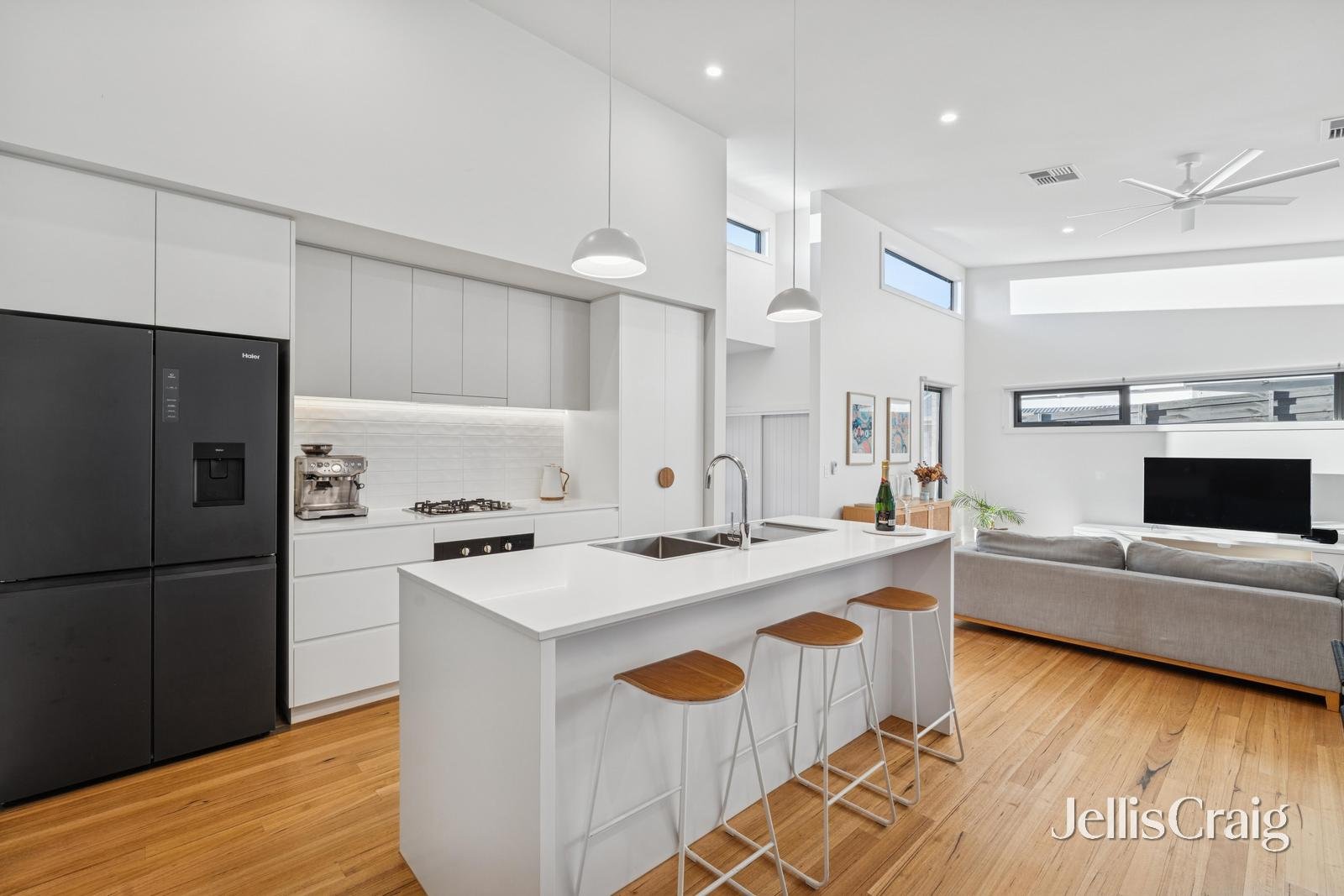 145A Landscape Drive, Mooroolbark image 7