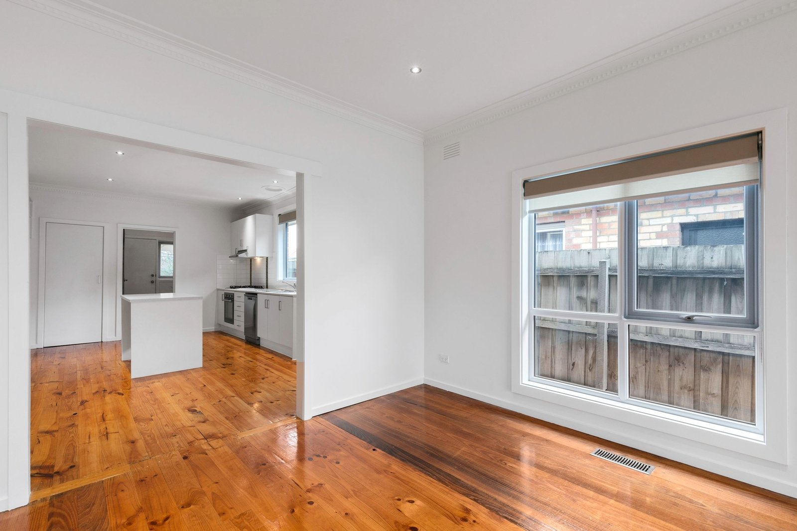 Property Gallery Thumbnail 4