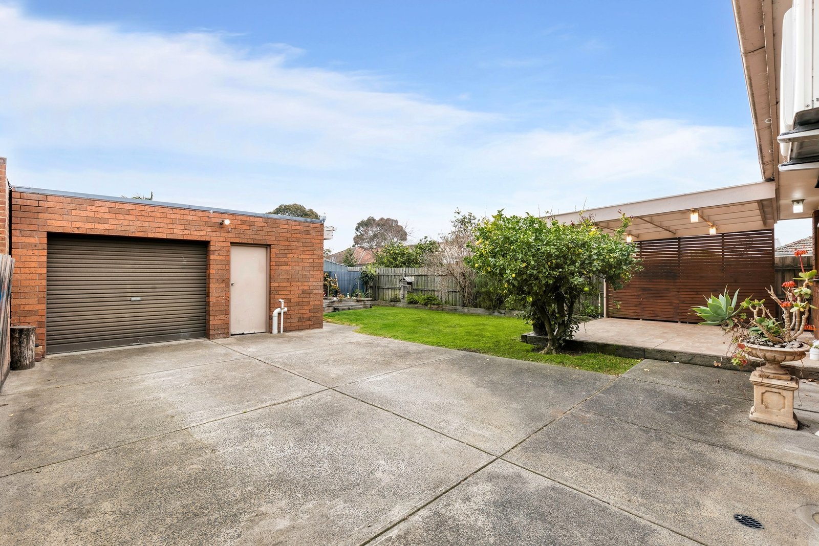 Property Gallery Thumbnail 13