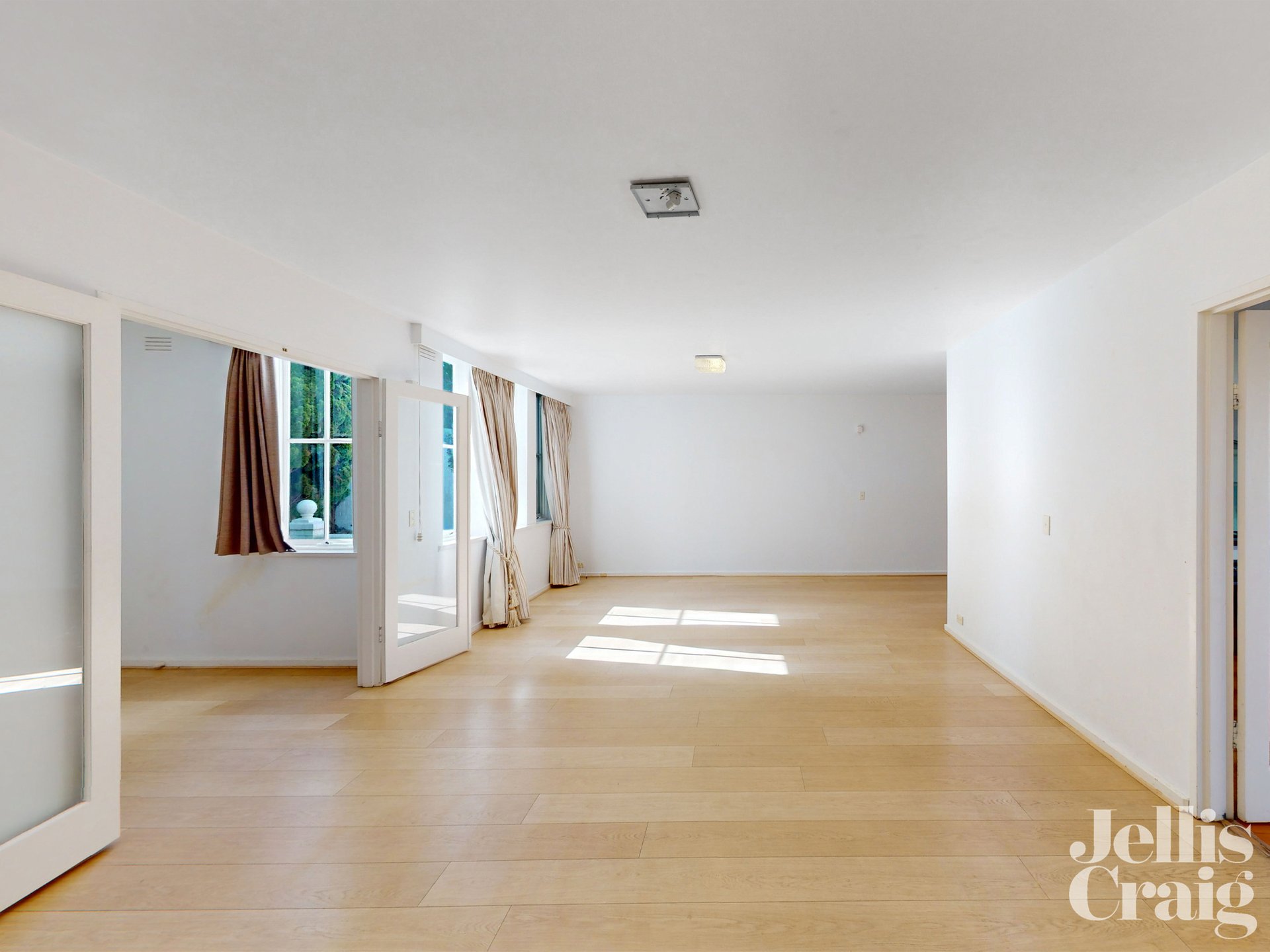 14/6 Balwyn Road, Canterbury image 4