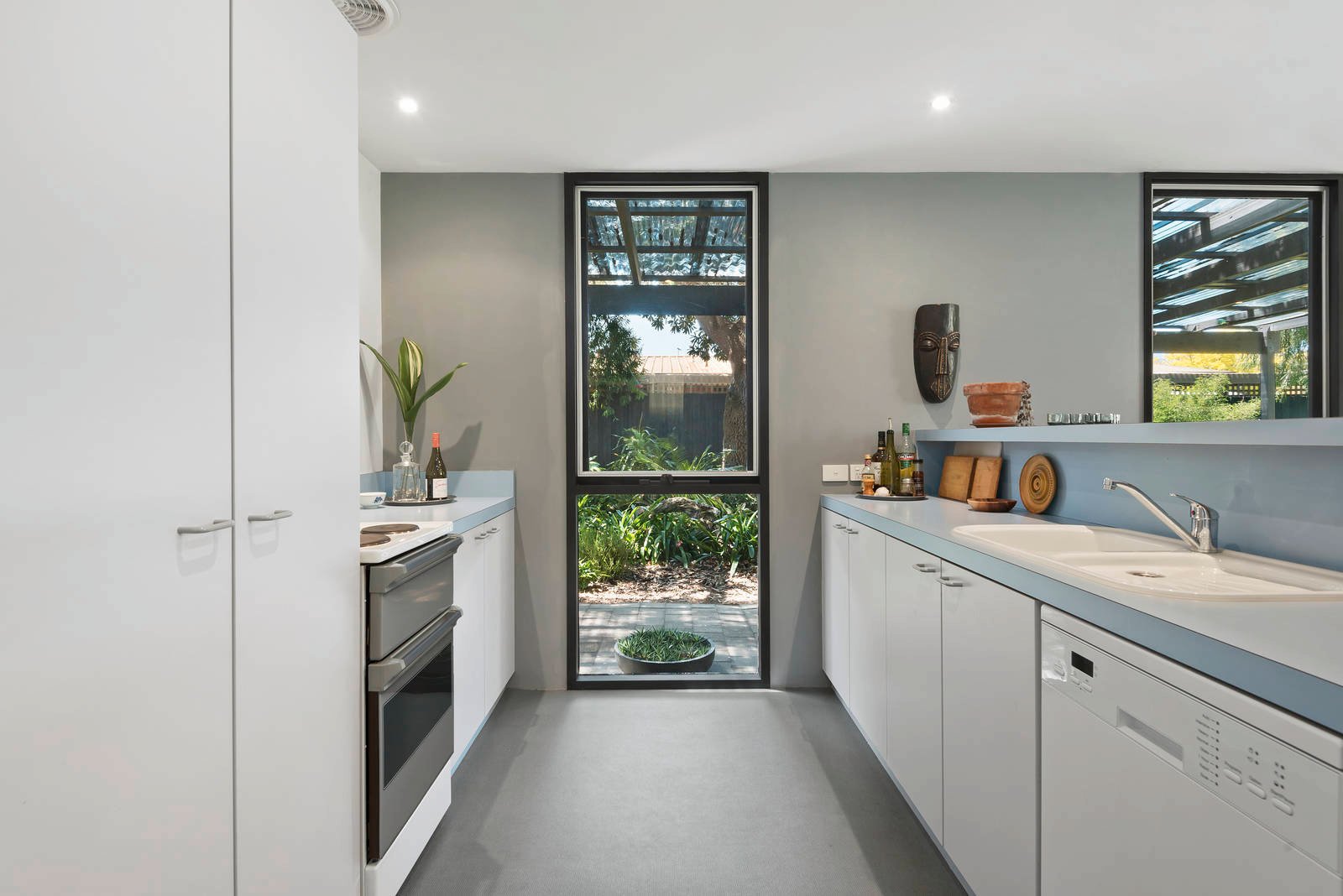 Property Gallery Thumbnail 3