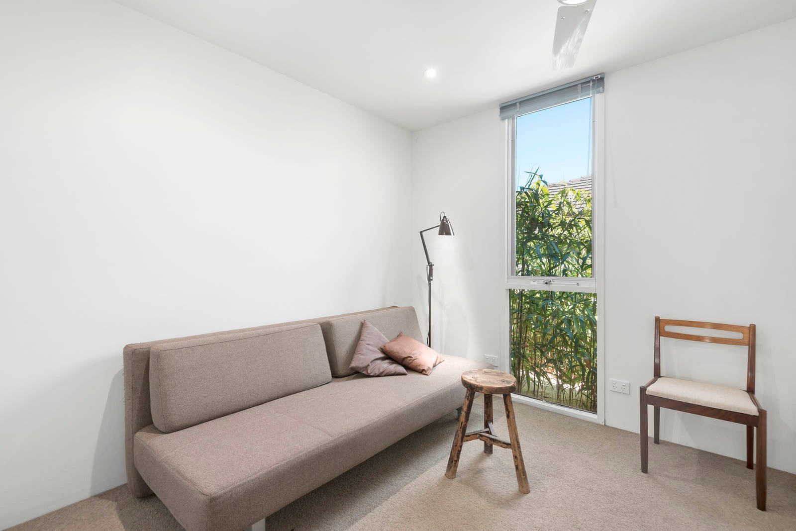 Property Gallery Thumbnail 7
