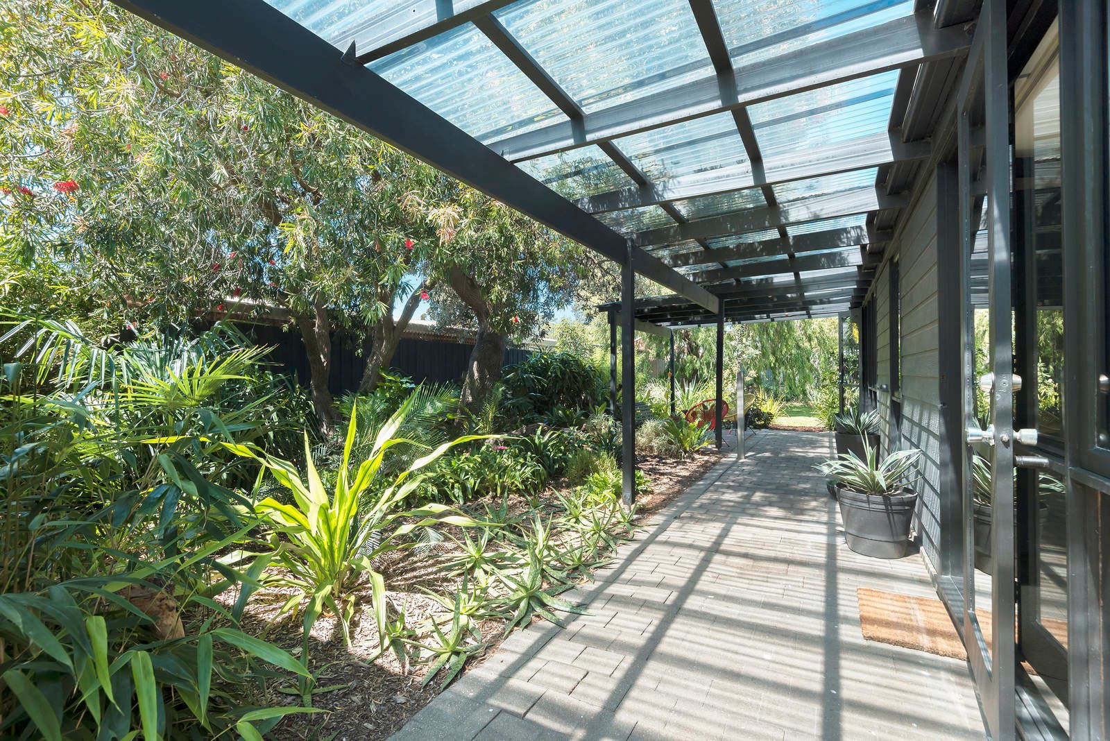 Property Gallery Thumbnail 11