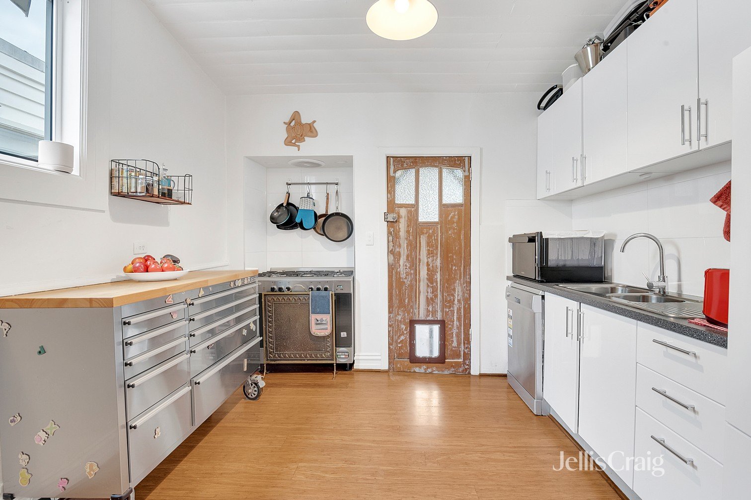 146 Gold Street, Brunswick image 4