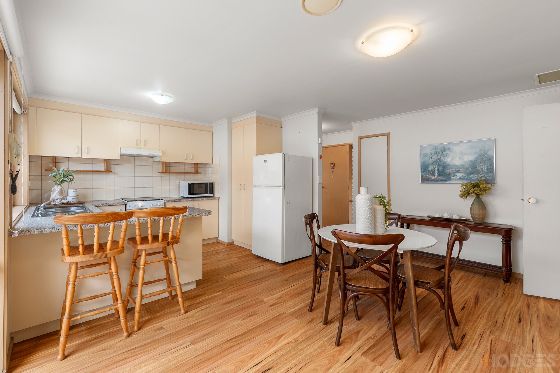 1 / 46 Grandview Grove Moorabbin
