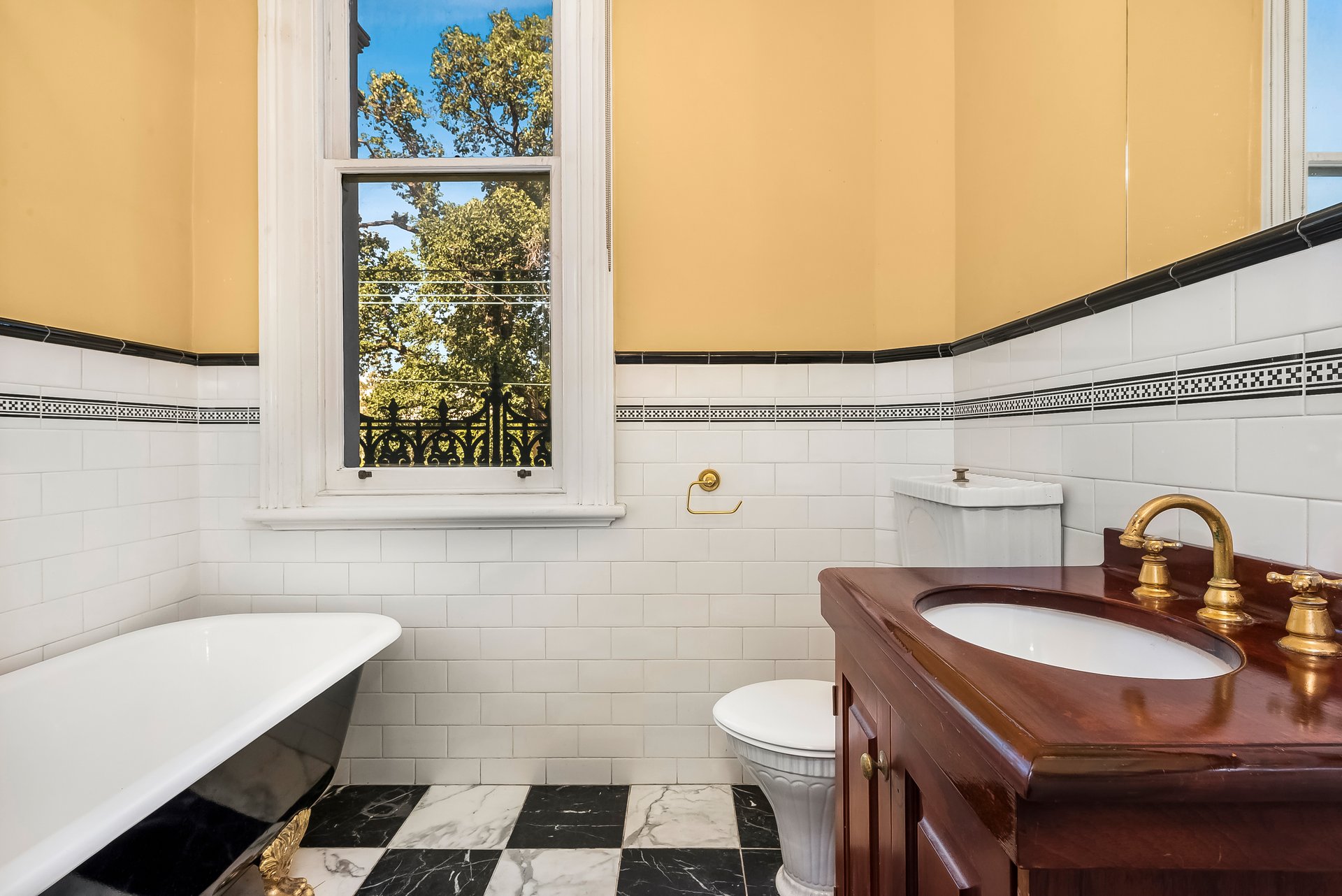 Property Gallery Thumbnail 5