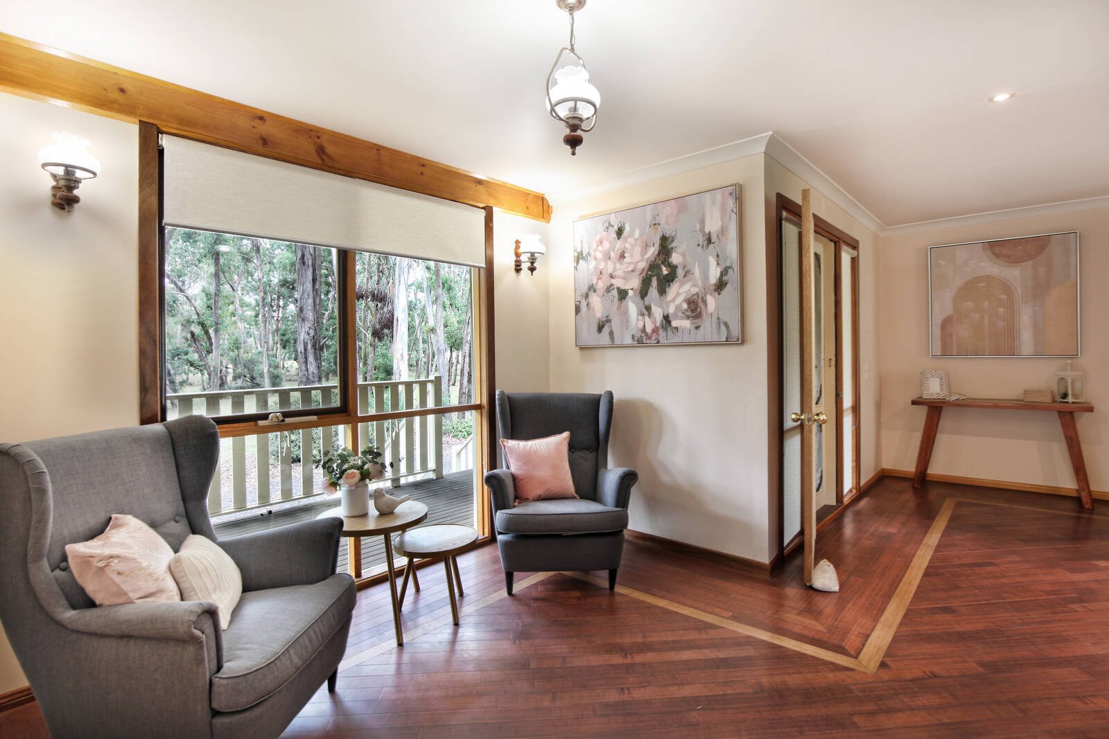 Property Gallery Thumbnail 8