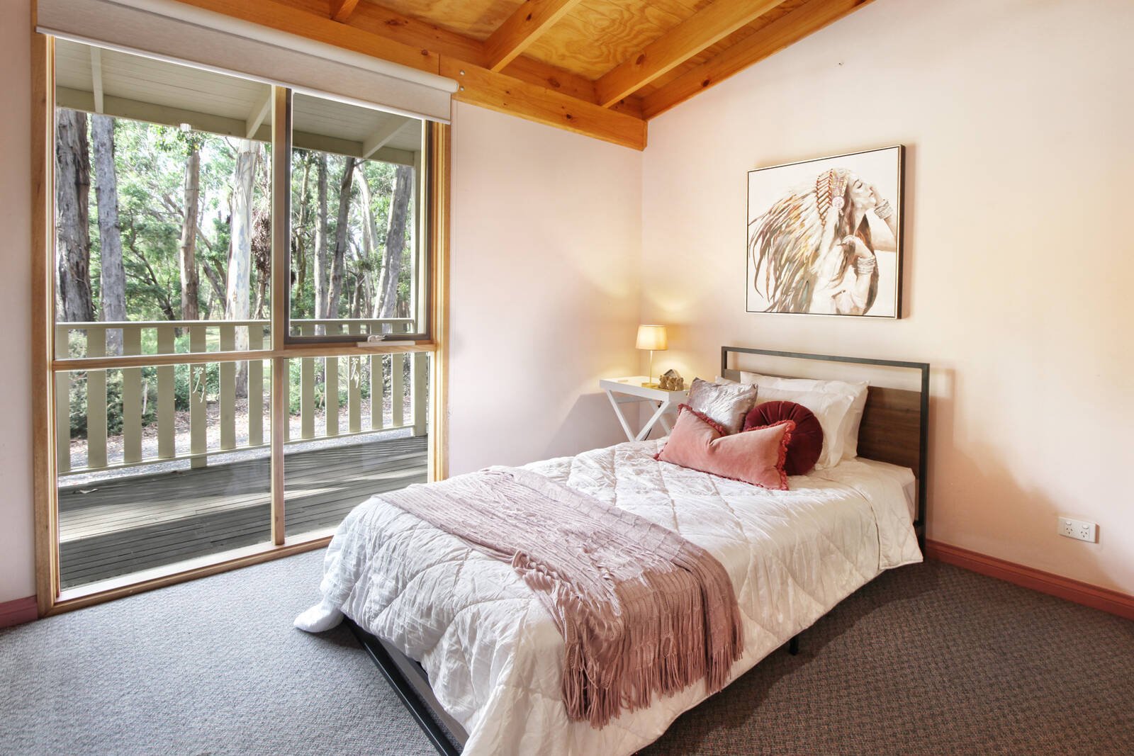 Property Gallery Thumbnail 9