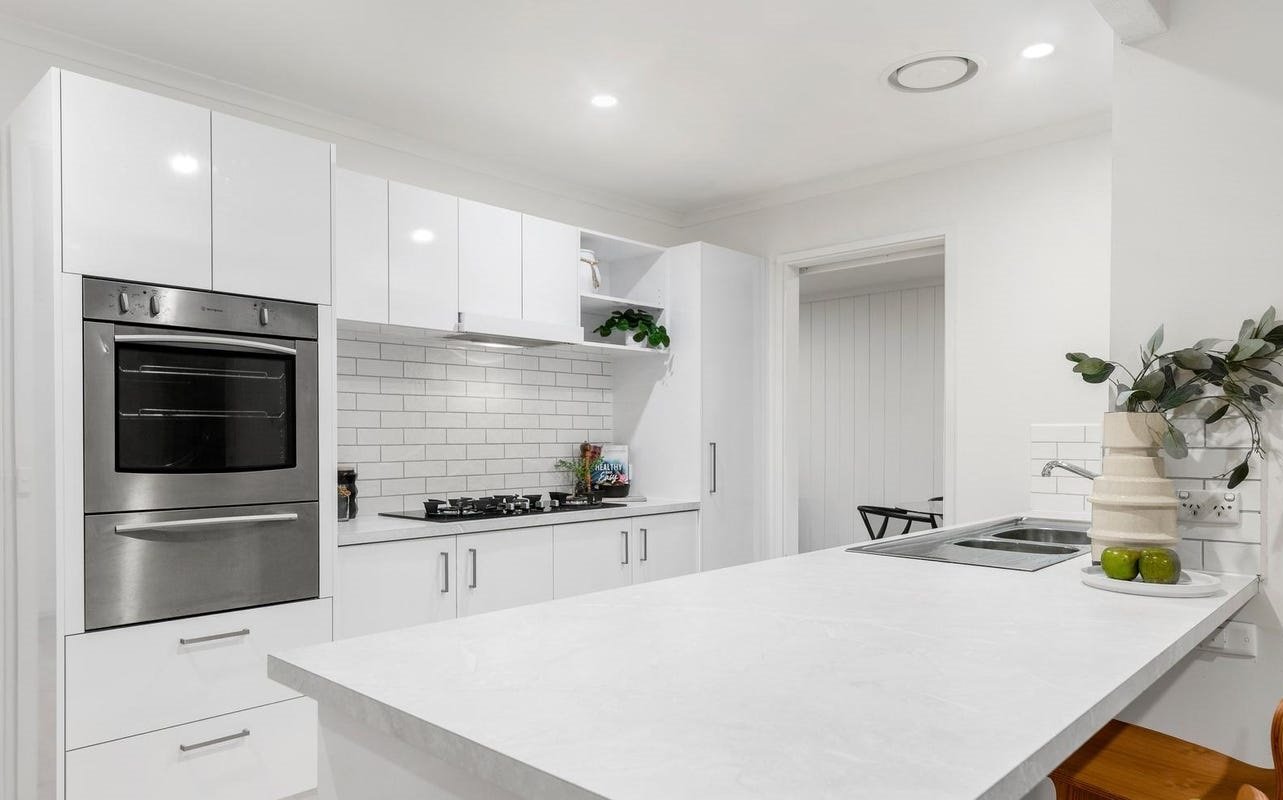 146 Manchester Road, Mooroolbark image 4