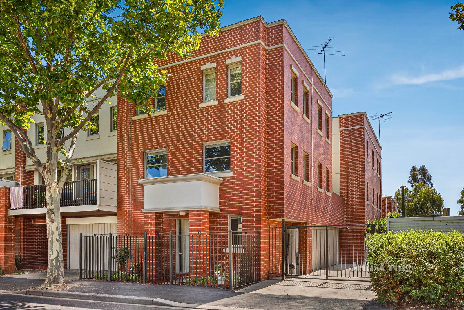 146 Stockmans Way, Kensington image 2