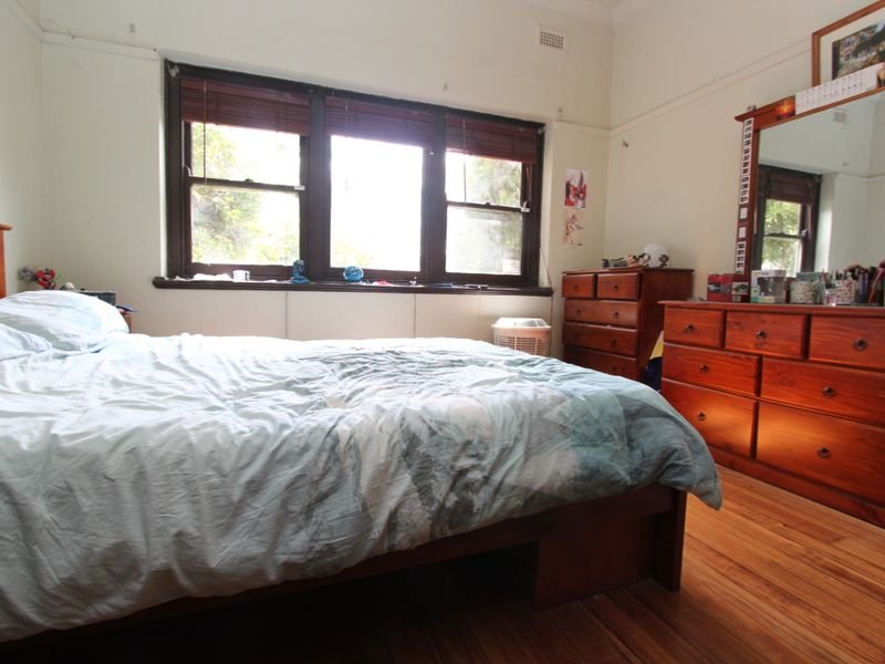 Property Gallery Thumbnail 4