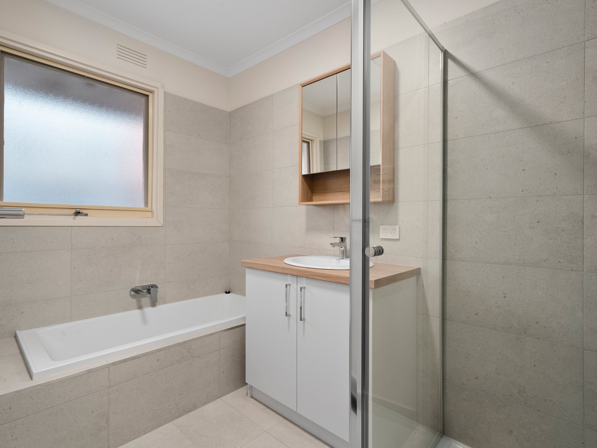 Property Gallery Thumbnail 5