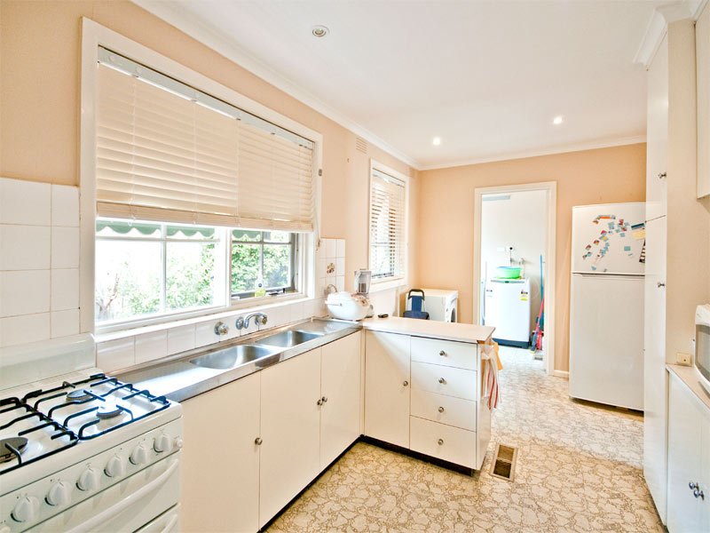 14/601 Elgar, Mont Albert North image 3