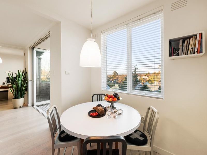 14/62 Mary Street, Kew image 3