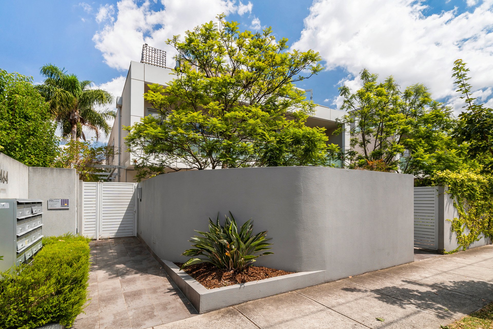 Property Gallery Thumbnail 2