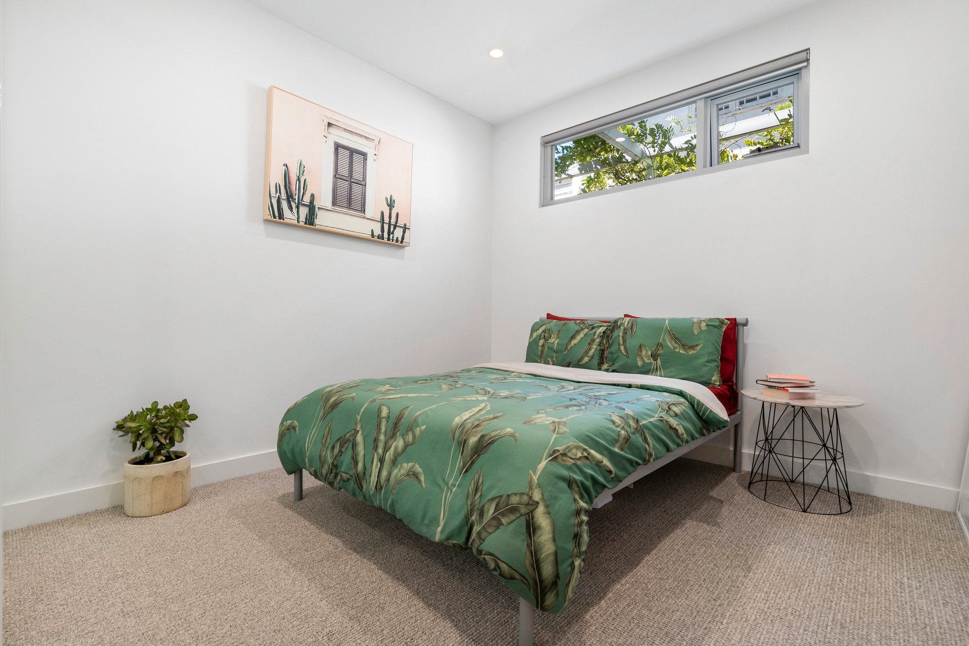 Property Gallery Thumbnail 8