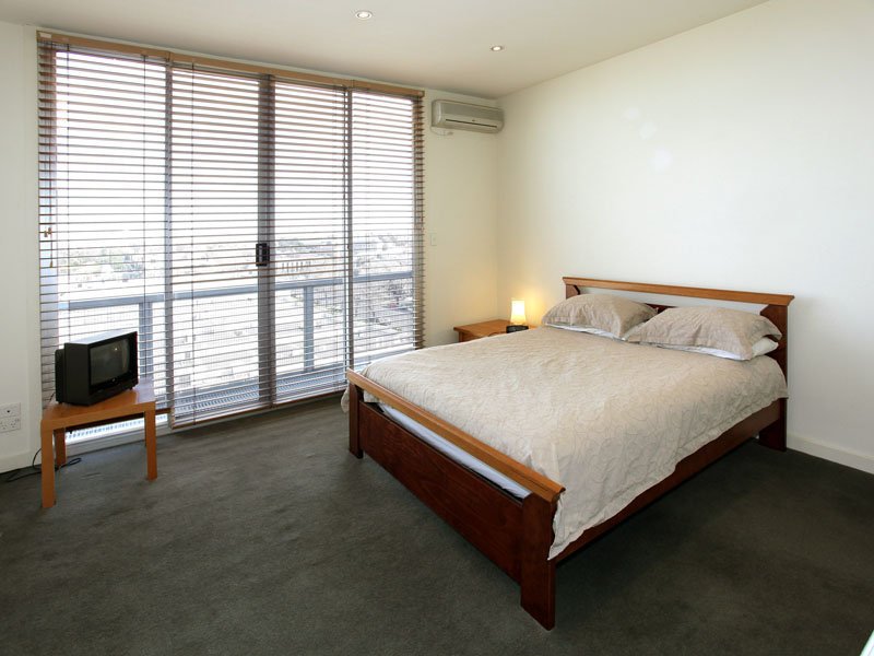 14/66 Montague Street, South Melbourne image 3