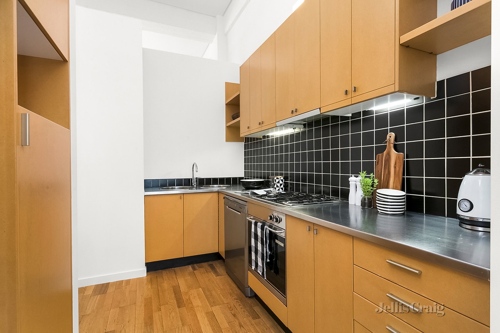 1/467 King Street, West Melbourne image 3