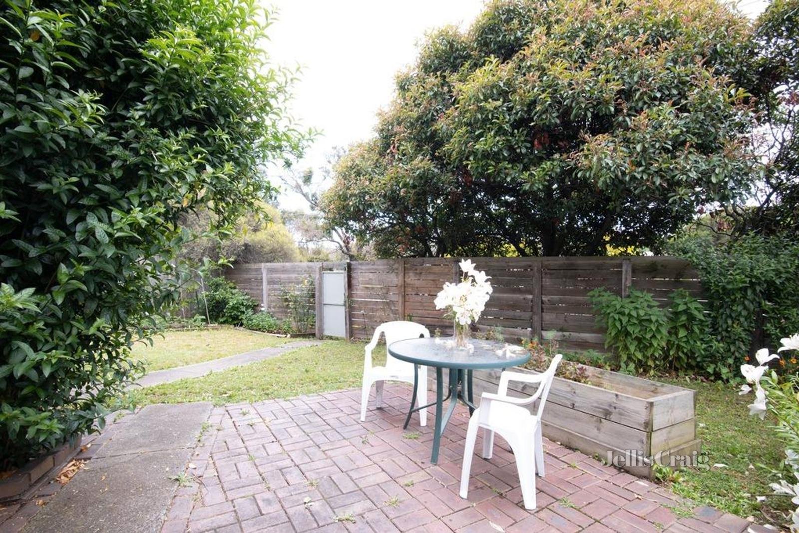 1/467 Pascoe Vale Road, Strathmore image 7