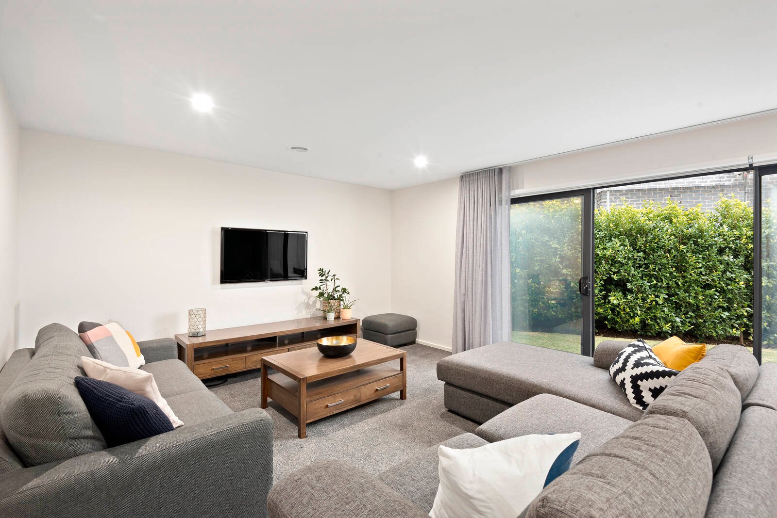 Property Gallery Thumbnail 7