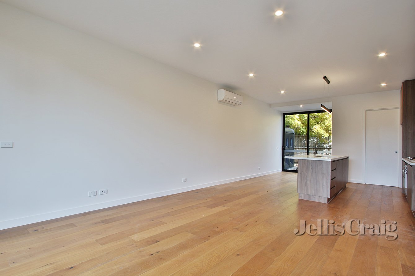 147 Brady Road, Bentleigh East image 2