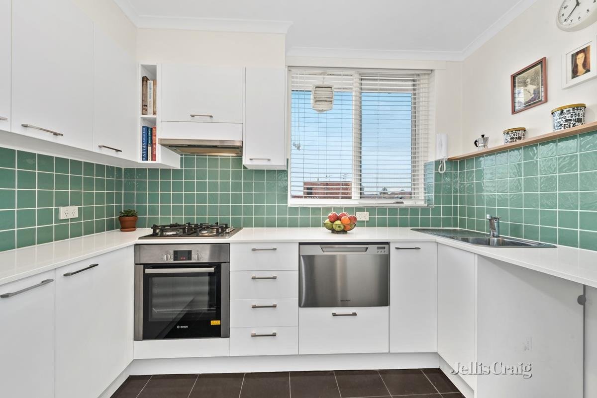 14/7 Cardigan Street, St Kilda East image 5