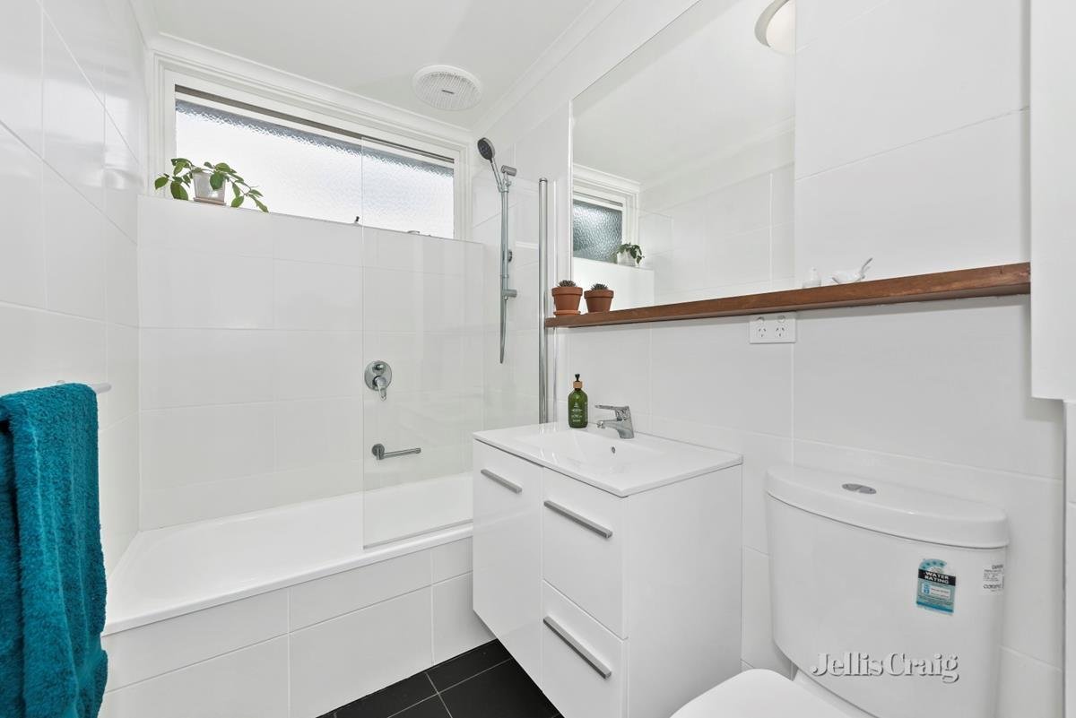 14/7 Cardigan Street, St Kilda East image 7