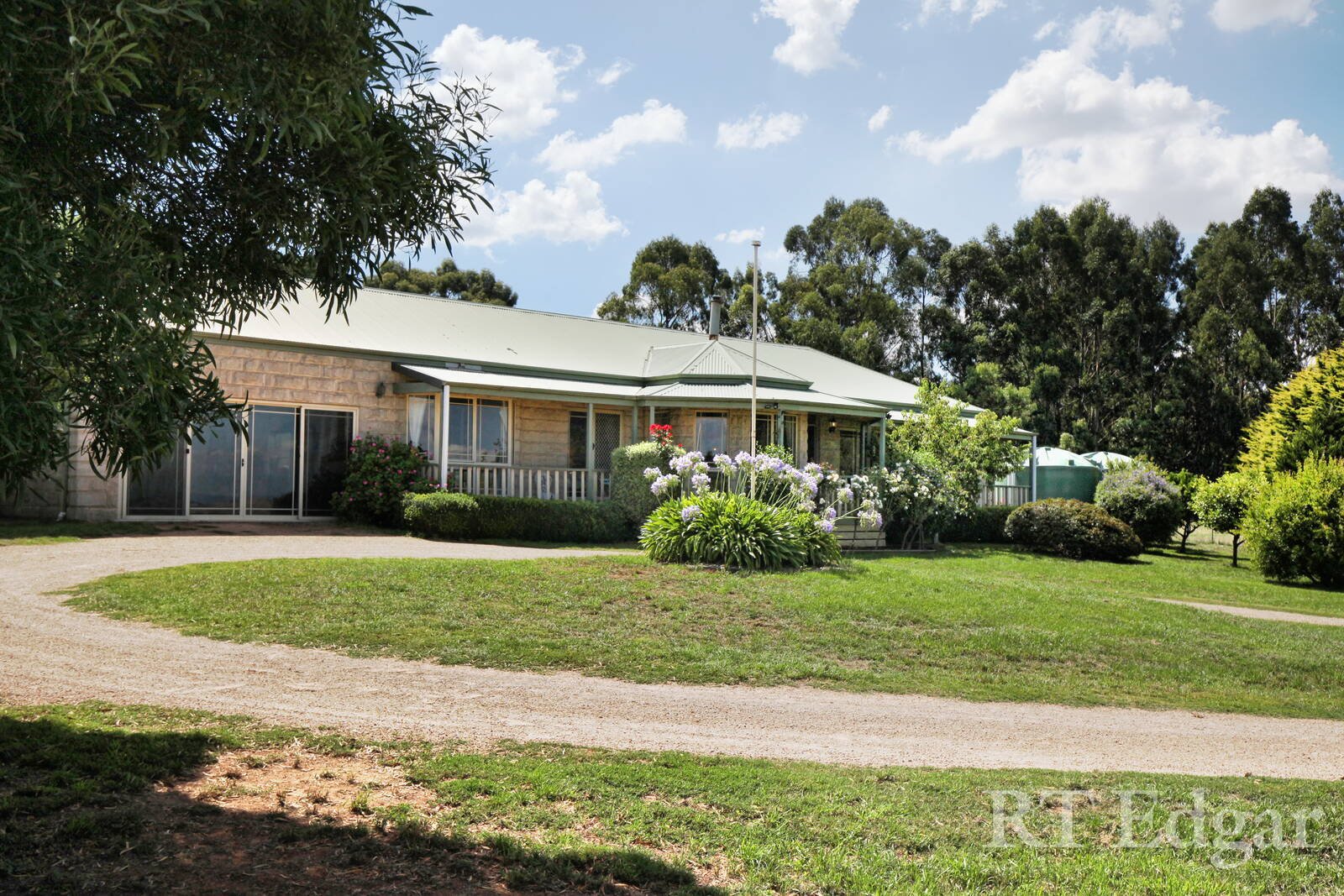 Property Gallery Thumbnail 2