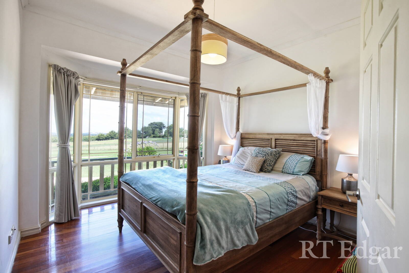 Property Gallery Thumbnail 11