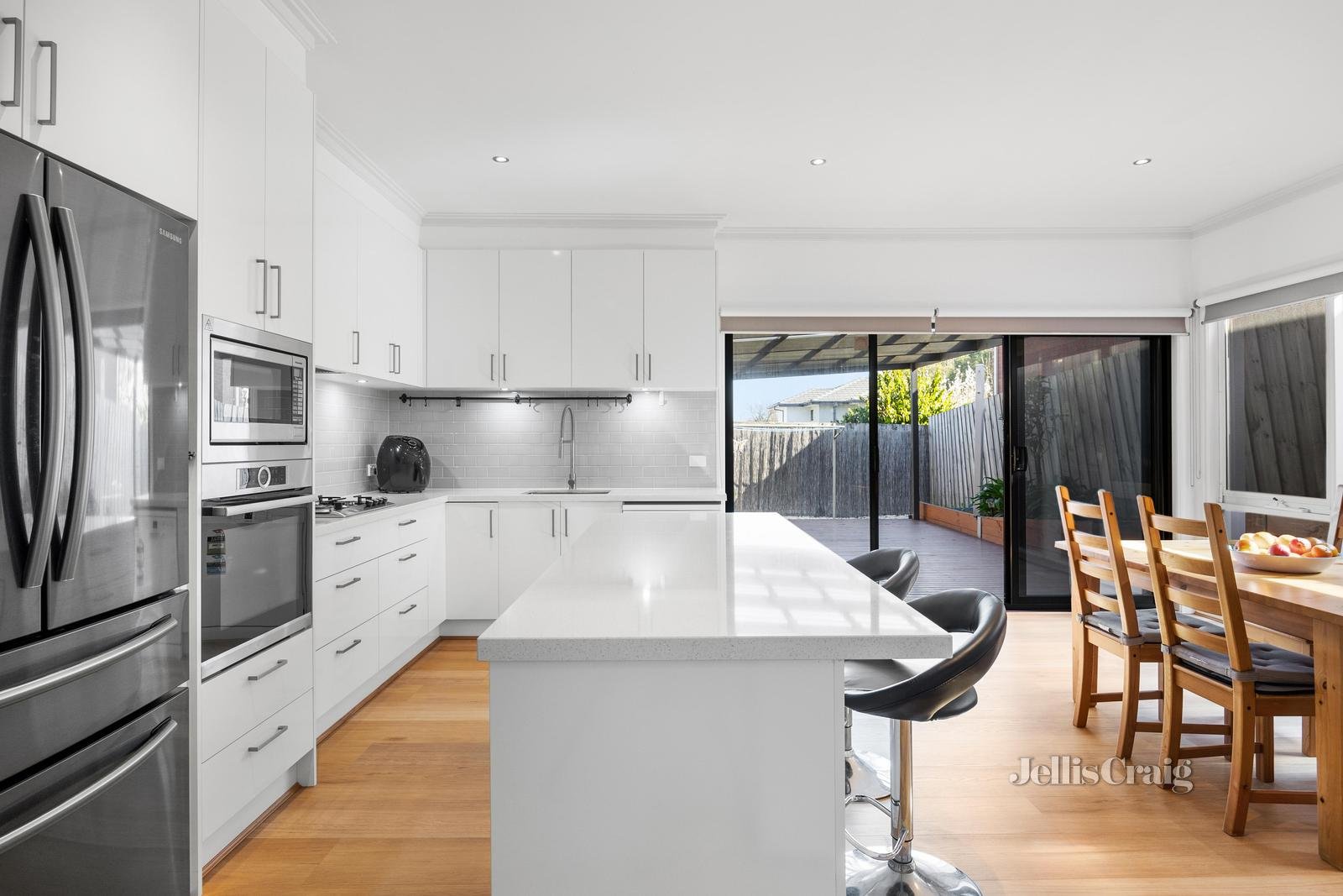 1/47 Doynton Parade, Mount Waverley image 3