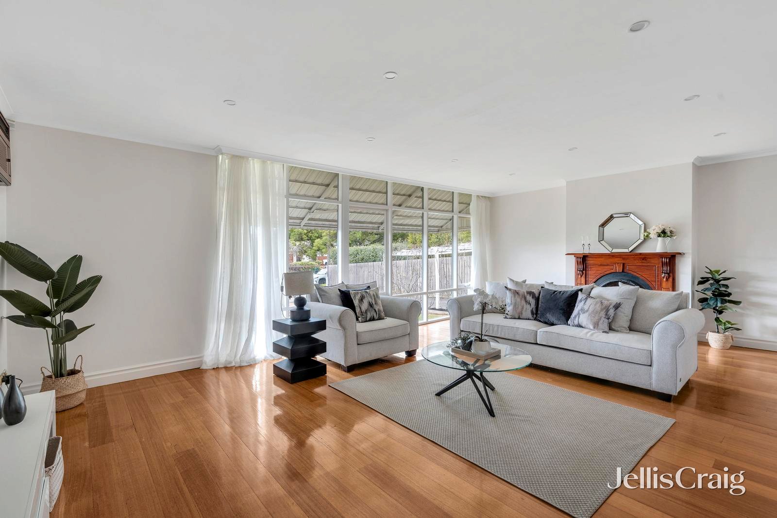 147 Essex Street, Pascoe Vale image 3