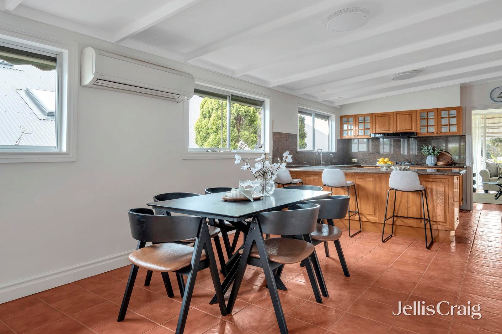 147 Essex Street, Pascoe Vale image 5