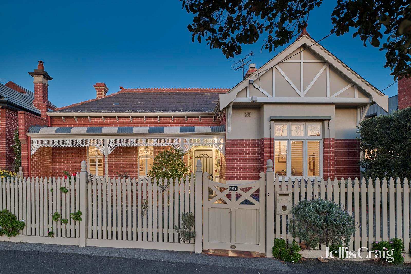 147 Kerferd Road, Albert Park image 1