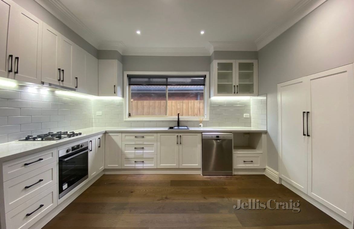 1/47 Surrey Street, Pascoe Vale image 3