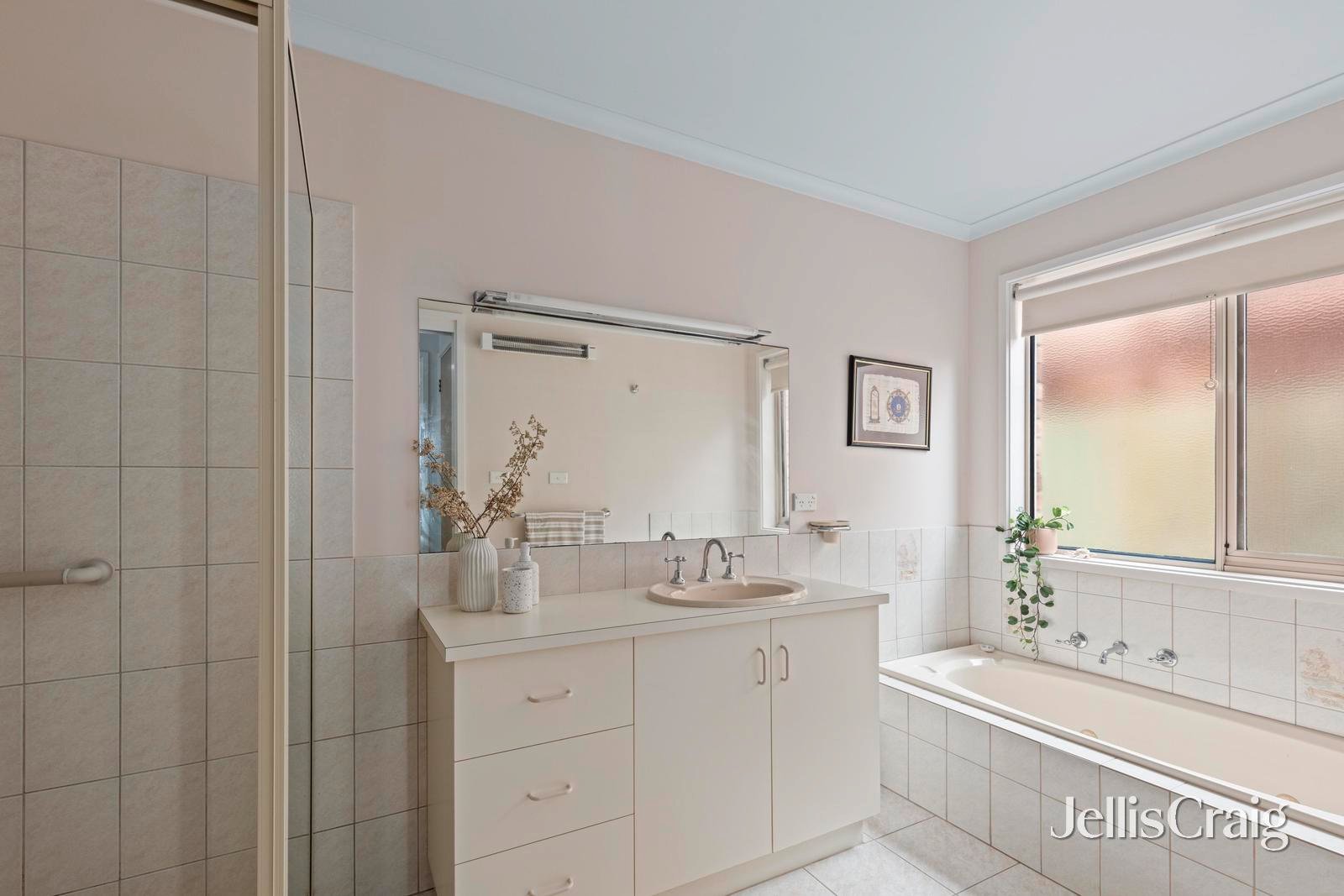 147 The Esplanade, Torquay image 14