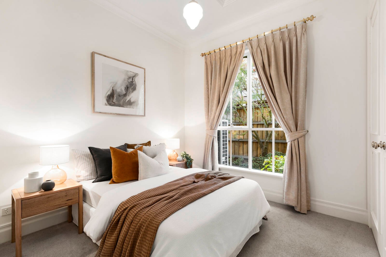 Property Gallery Thumbnail 8