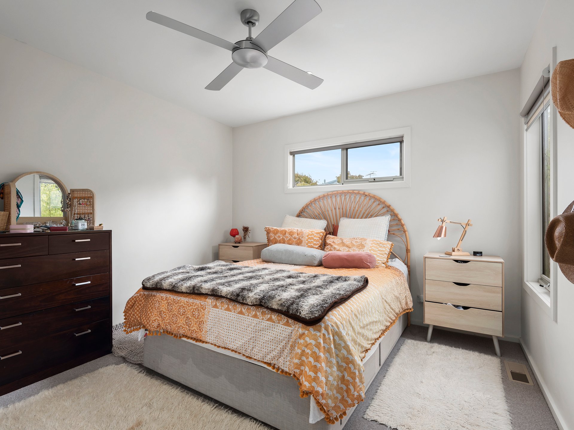 Property Gallery Thumbnail 6