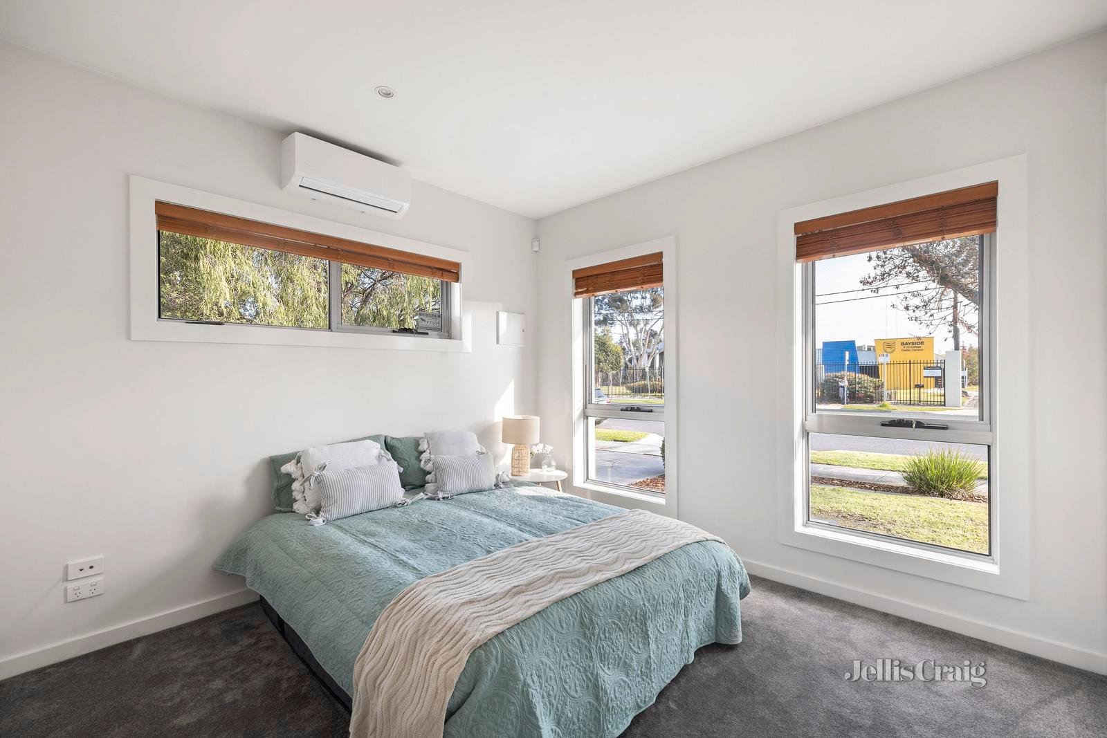 1/48 Blenheim Road, Newport image 6
