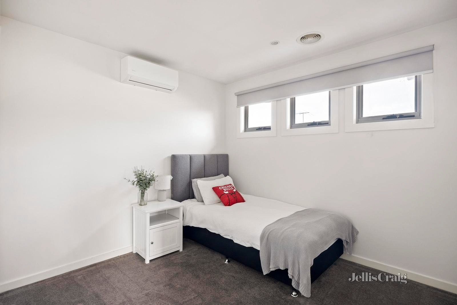 1/48 Blenheim Road, Newport image 10