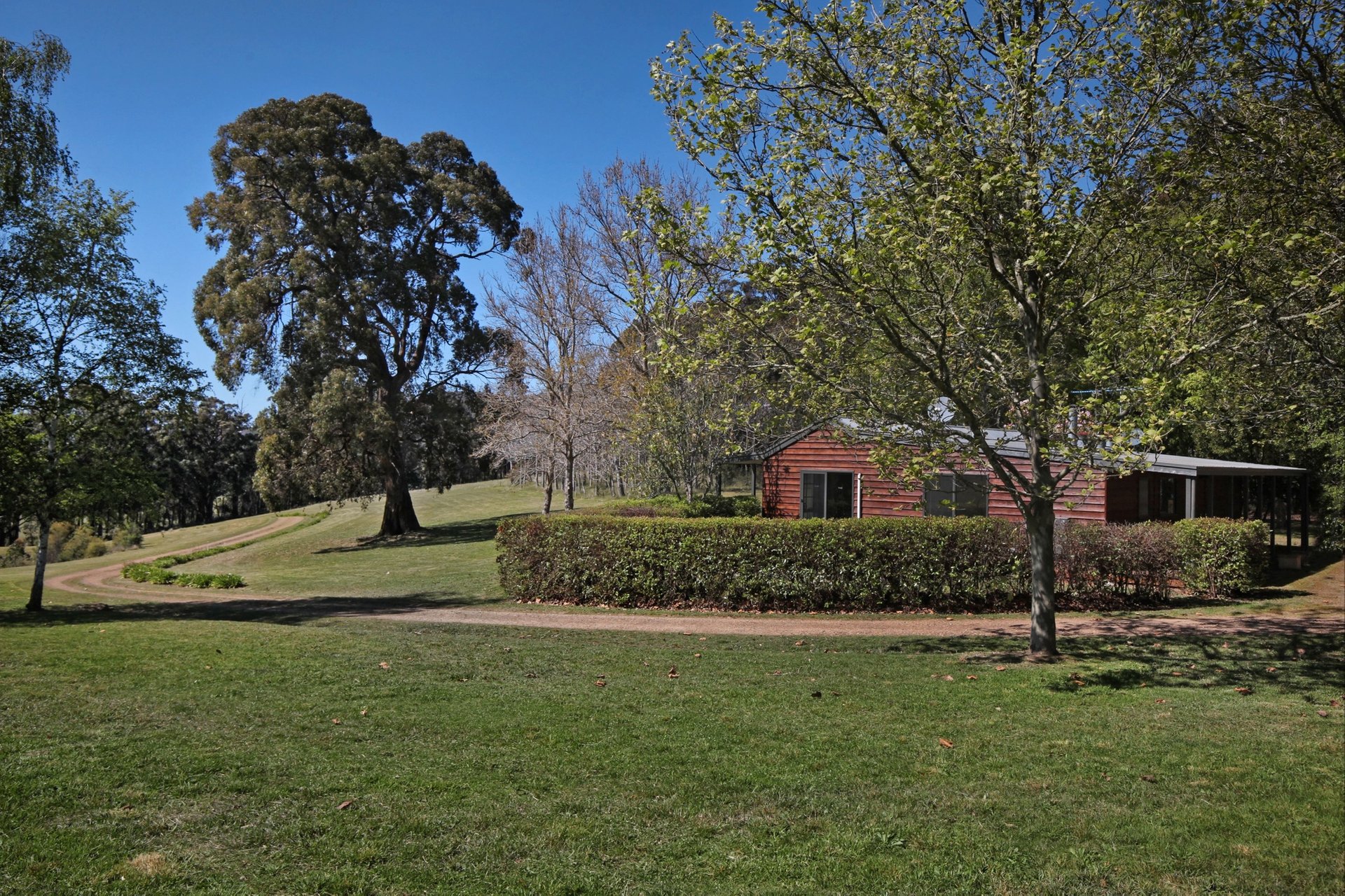 Property Gallery Thumbnail 16