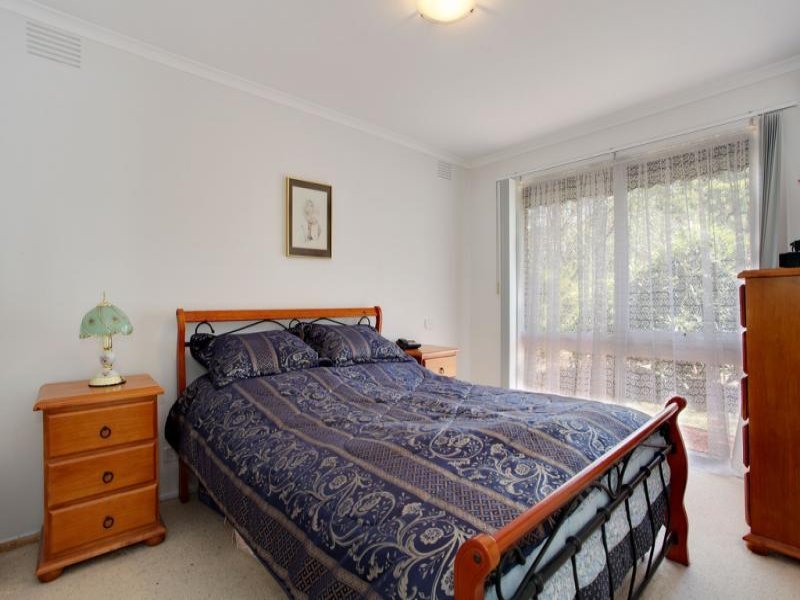 1/48 Elmhurst Road, Bayswater North image 6