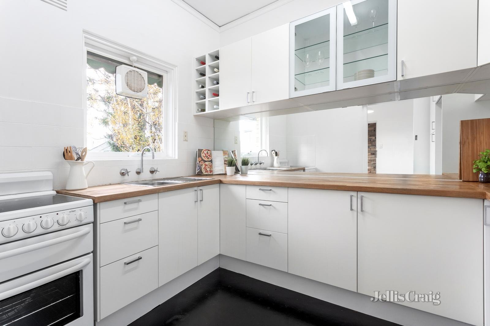 14/8 Hepburn Street, Hawthorn image 3