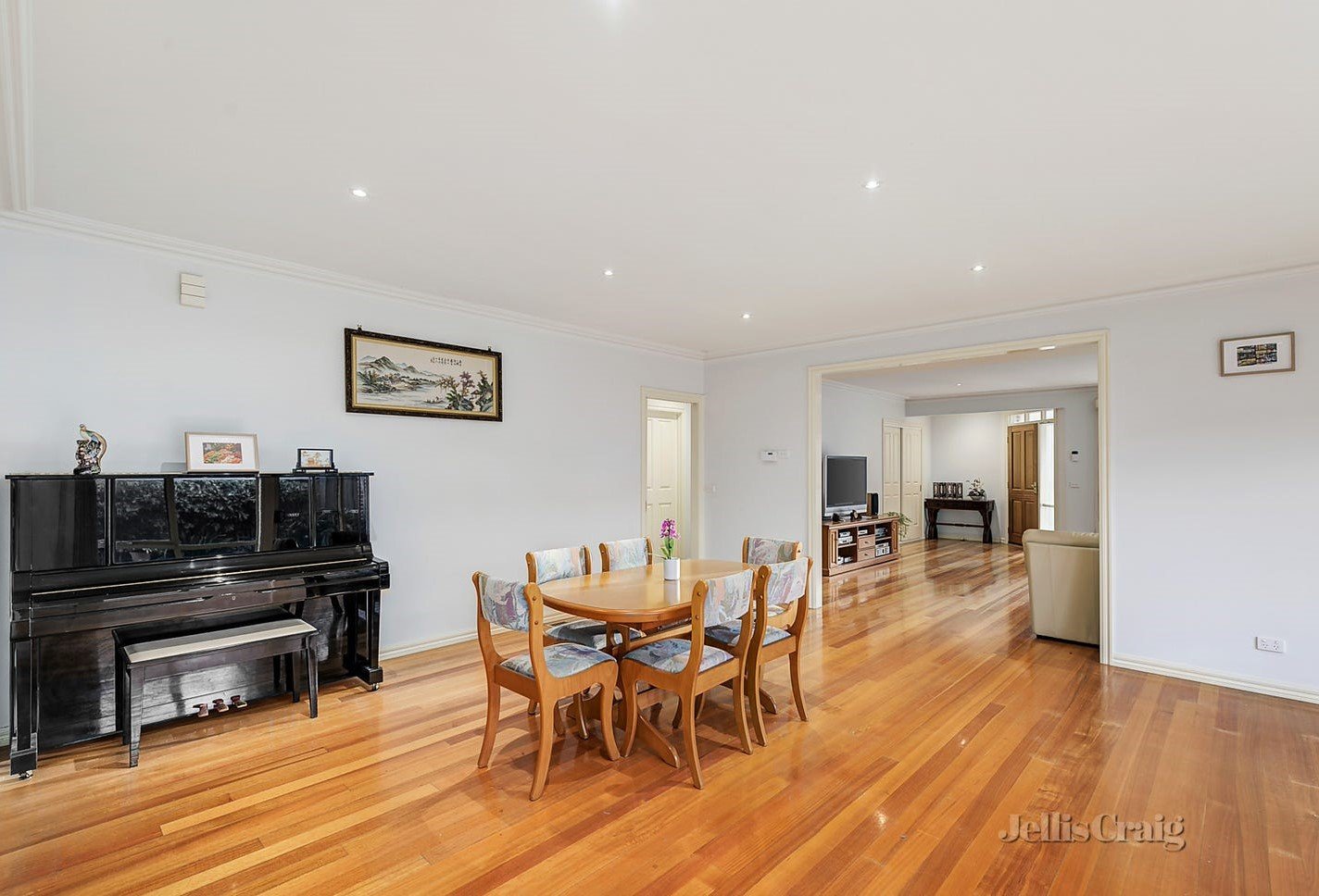 1/48 Marianne Way, Mount Waverley image 3