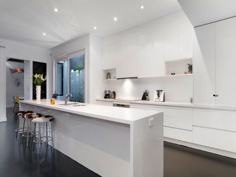 148 Mitford Street, Elwood image 2