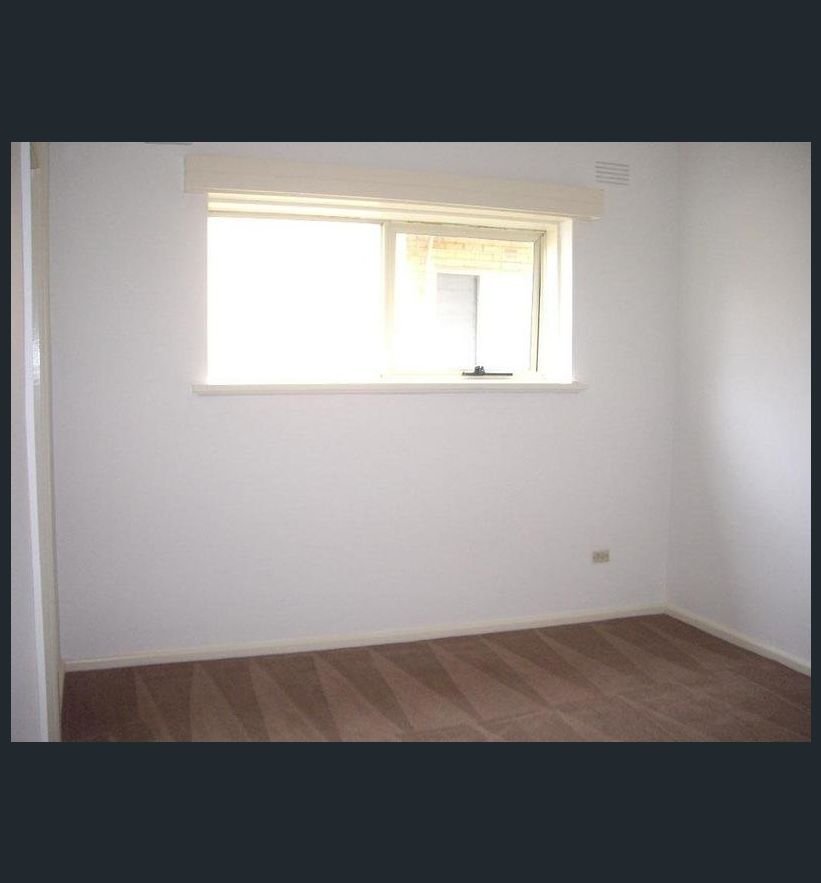 Property Gallery Thumbnail 6