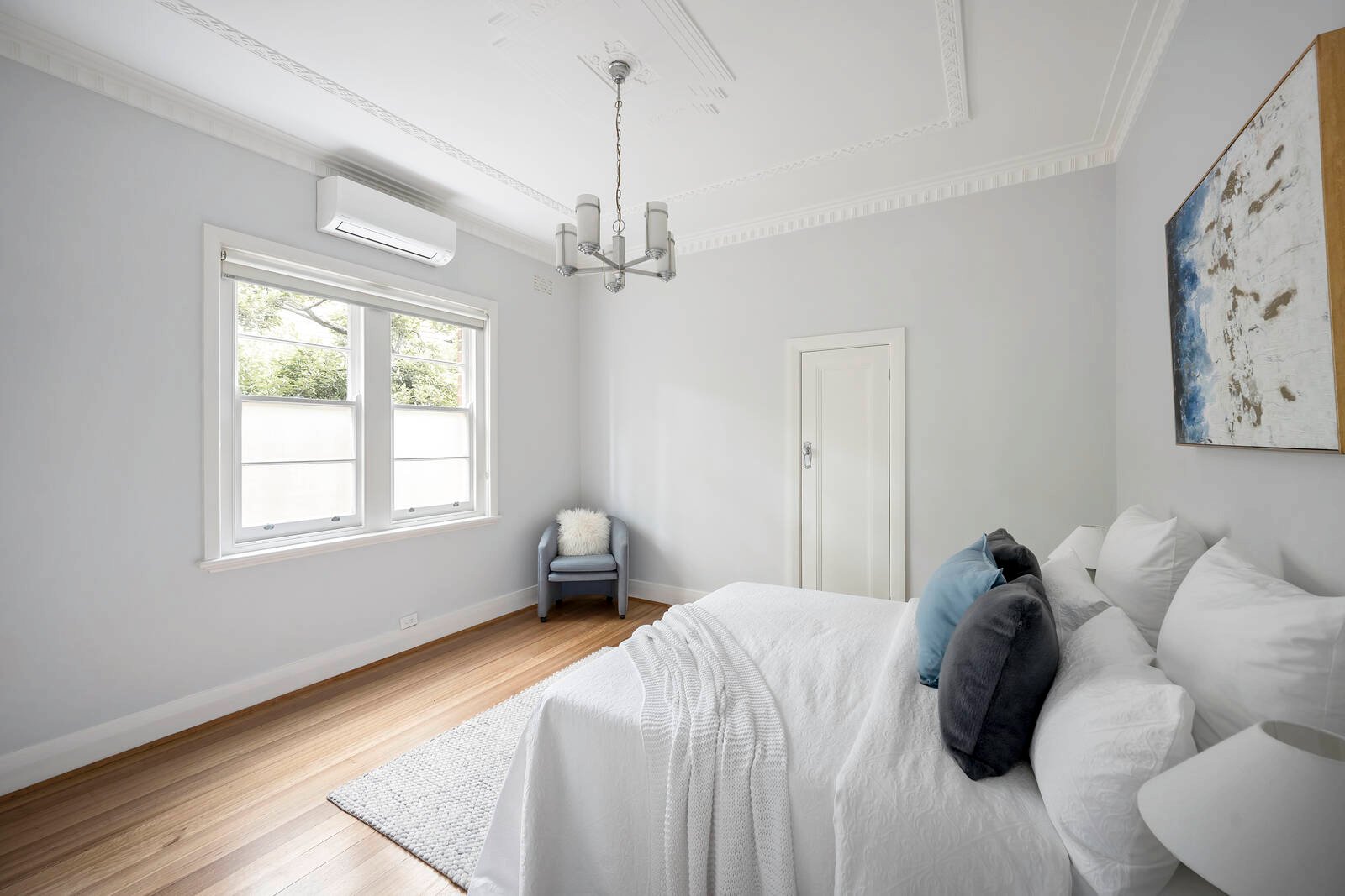 Property Gallery Thumbnail 6