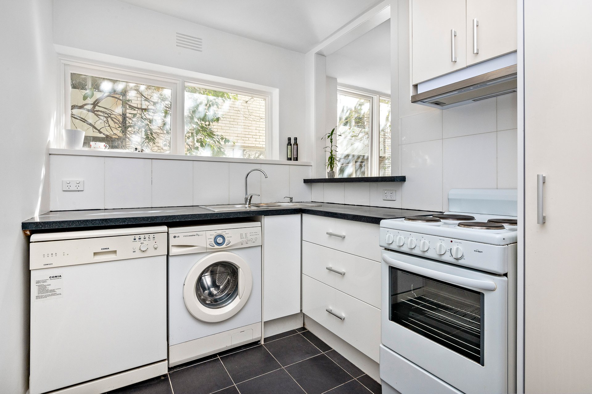 Property Gallery - Main Image